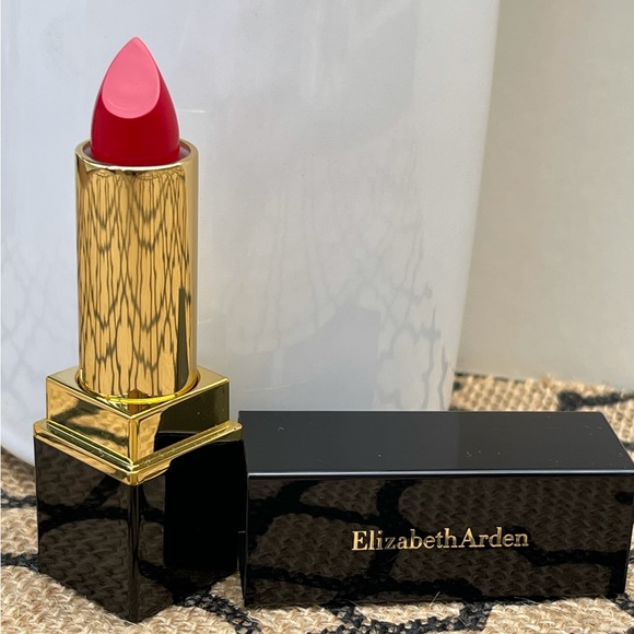 BEAUTY CARE: Lipstick, Hair Care, SkinCare etc - Picture 6 of 14